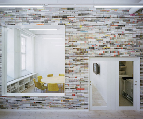 办公空间杂志墙设计