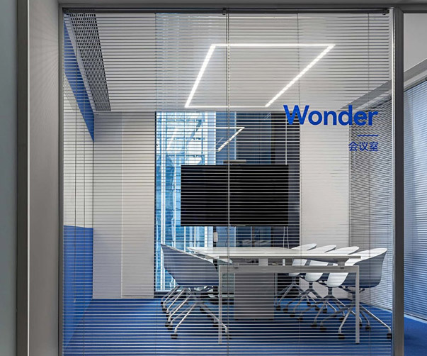 办公空间设计之蓝的韵动